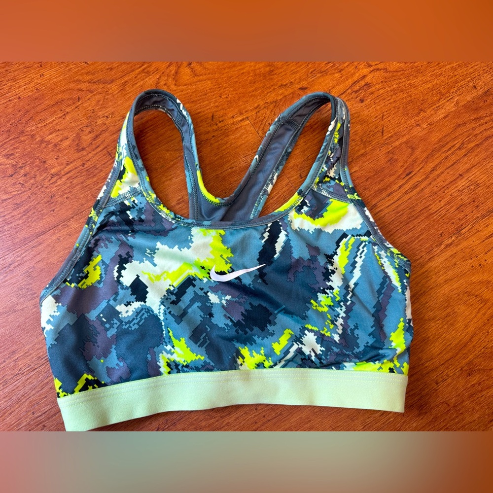 Nike Dri Fit Women's Sports Bra Small Green Yellow Tech Camo.